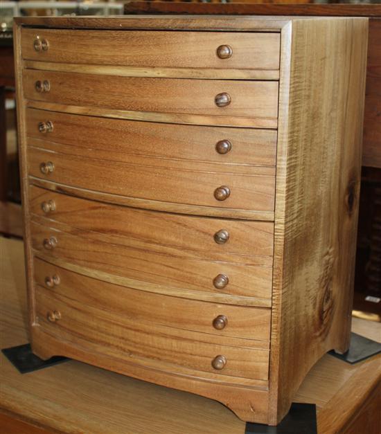 8 drawer collectors cabinet